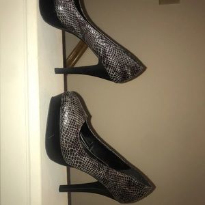 Sofia Vergara Heels / pumps - Faux Snake Skin